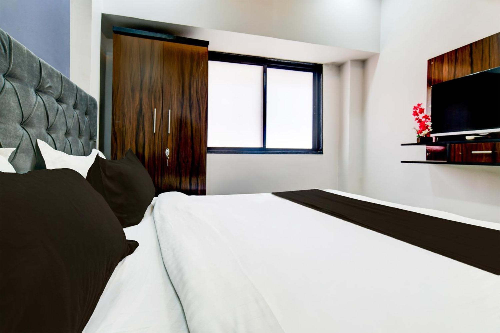 Super Hotel O D.V Near Medanta Hospital Indore Exterior foto